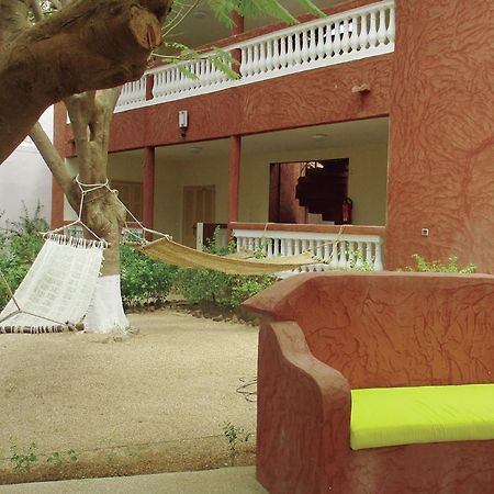 Le Lion Dort Hotel Somone Kültér fotó