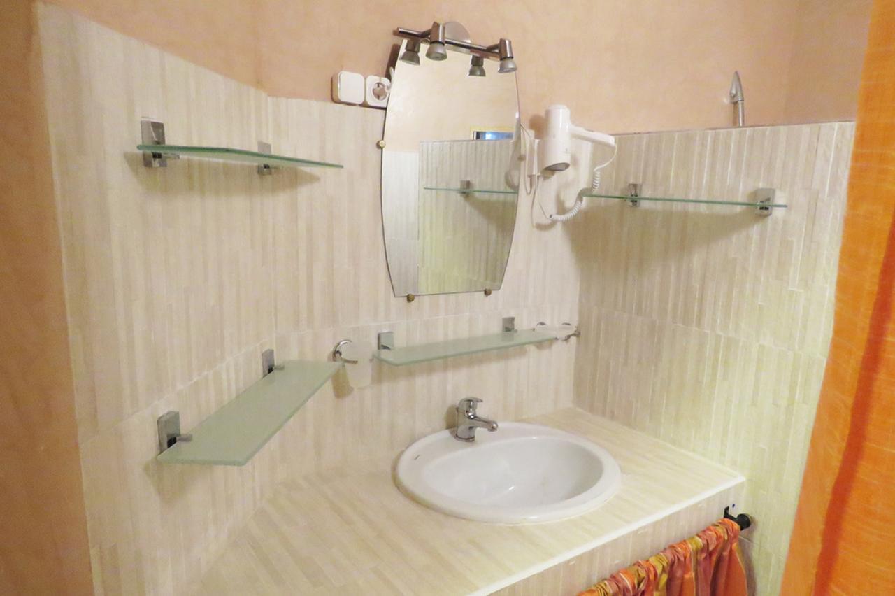 Le Lion Dort Hotel Somone Kültér fotó
