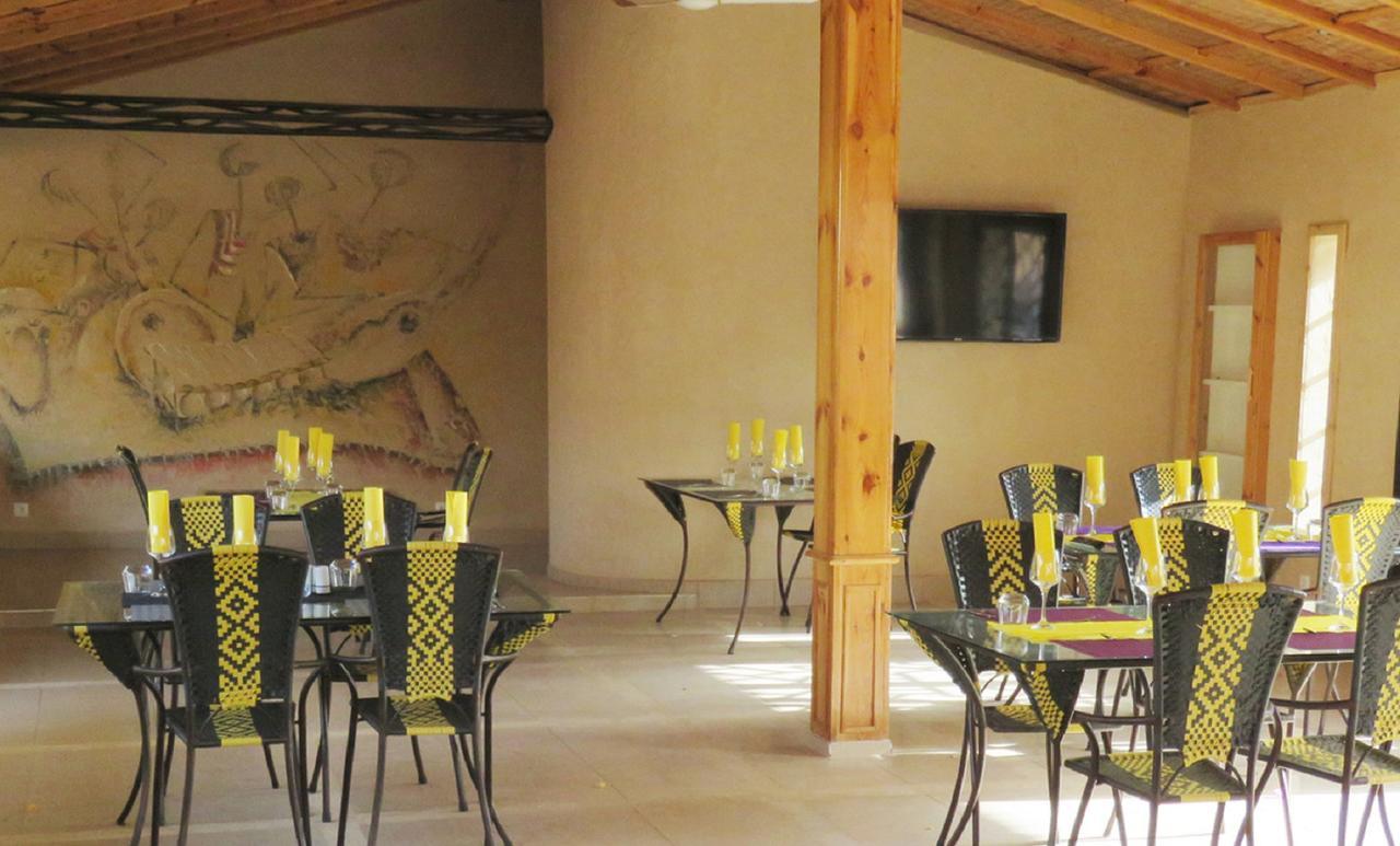 Le Lion Dort Hotel Somone Kültér fotó