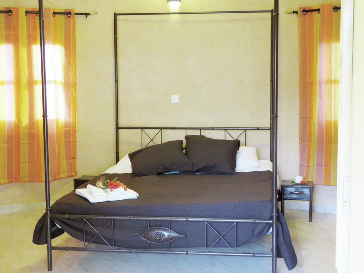 Le Lion Dort Hotel Somone Kültér fotó